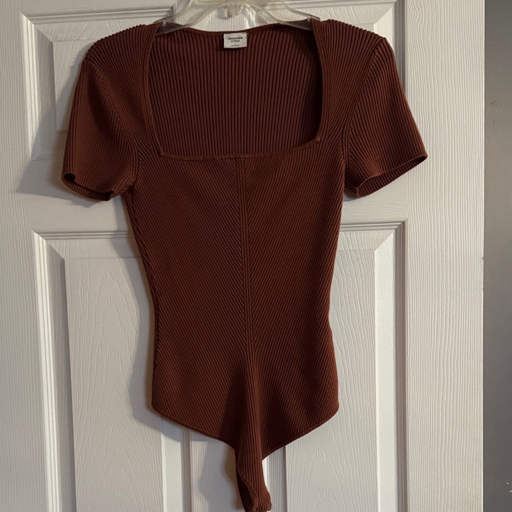 Abercrombie & Fitch Square Neck Bodysuit - Auburn